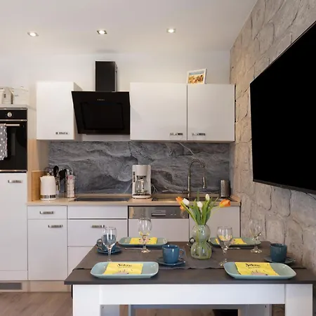 Haus Leni Am Schwanenteich * Mühlhausen